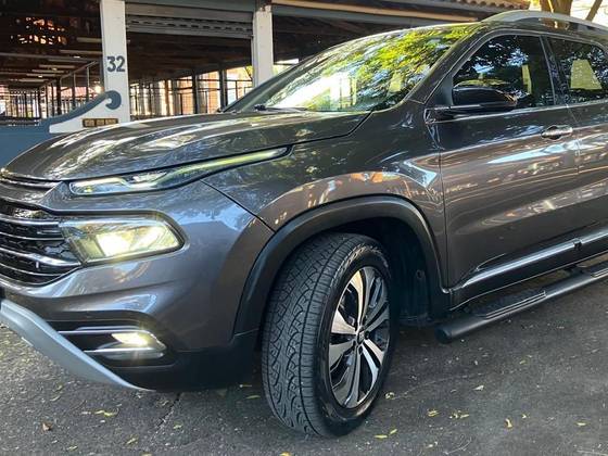 FIAT TORO 2.0 16V TURBO DIESEL VOLCANO 4WD AT9 FIAT TORO 2.0 16V TURBO DIESEL VOLCANO 4WD AT9